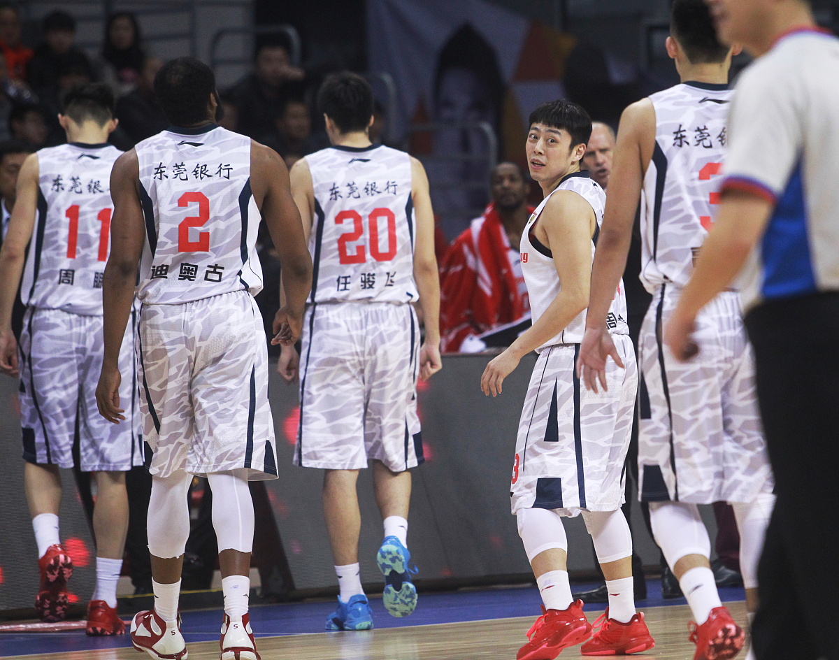 YIHAO-尤文图斯观众热烈欢呼！，科维托娃迎来十赛季出色发挥观众掌声雷动(桑普多利亚对尤文图斯视频直播)