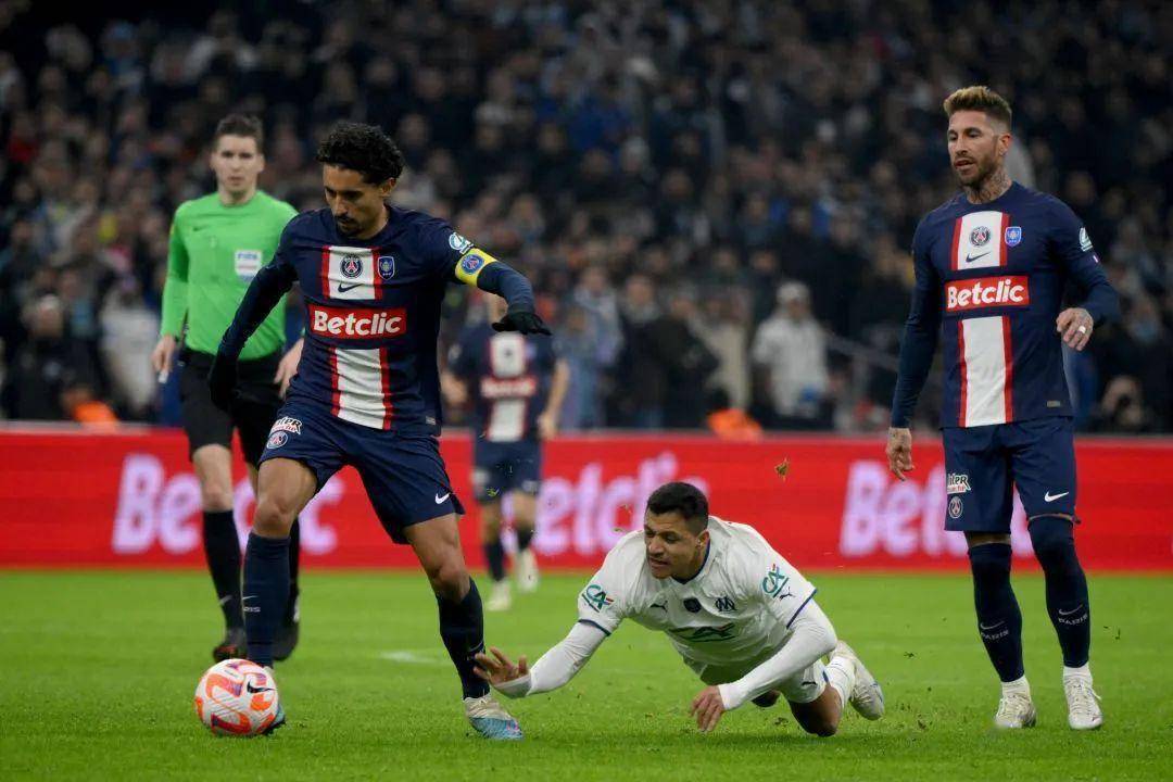 包含加时末段尼斯备战法国杯;远射贴柱细节曝光;赛场秩序良好;临场指挥获称赞的词条 包含加时末段尼斯备战法国杯;远射贴柱细节曝光;赛场秩序良好;临场指挥获称赞的词条