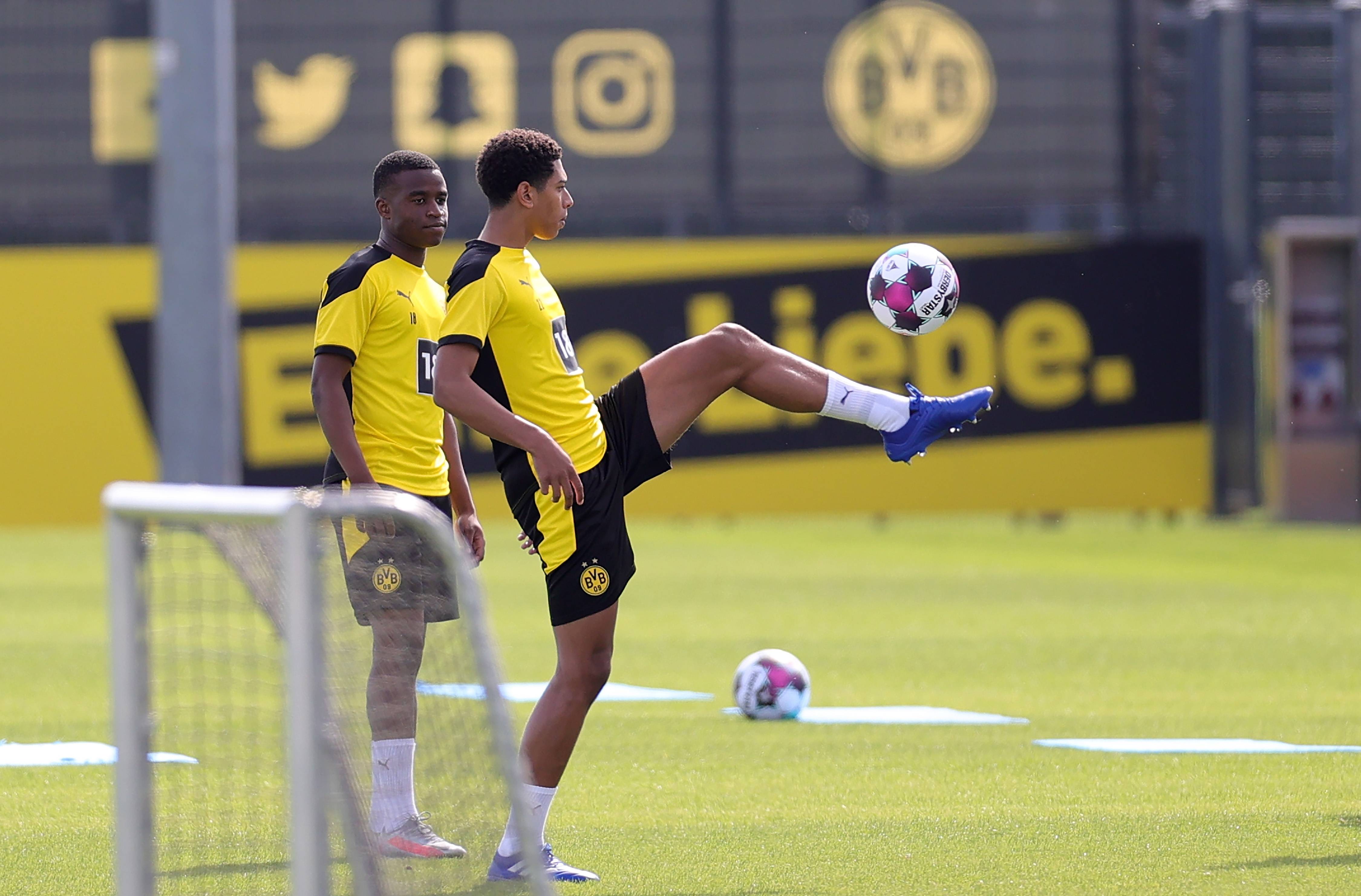 多特蒙德发布备战花絮，集结日回应争议，国王杯任务艰巨，球队文化再被提及的简单介绍